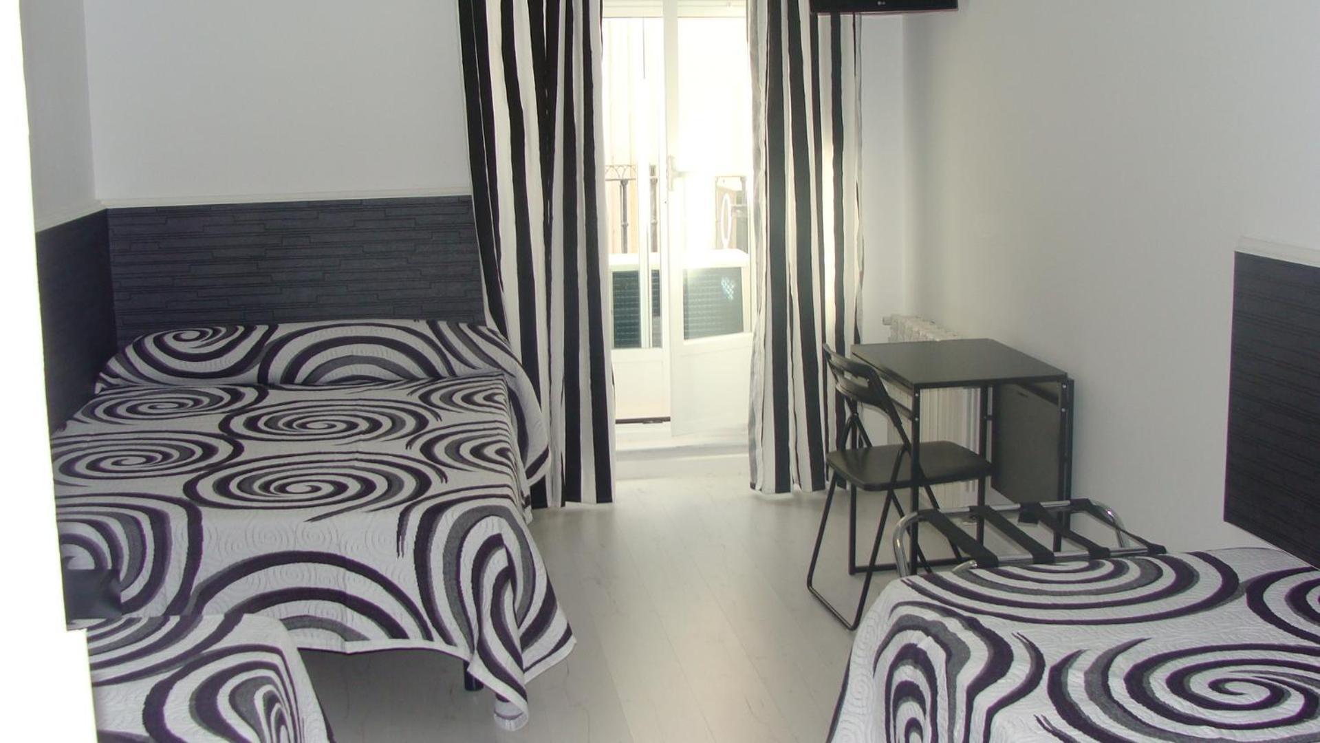 Hostal Jq Madrid 1 Exteriér fotografie